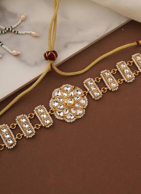 Kundan Choker Set with Floral Studs 3