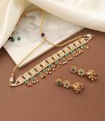 Kundan Choker Set with Green Accents and Matching Earrings