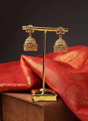 High Gold Necklace Set with Jhumkas 4