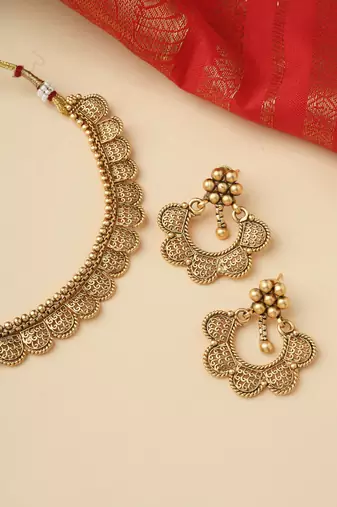 High Gold Necklace Set with Matching Earrings