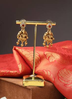 Gold Laxmi Necklace Set with Matching Earrings 3