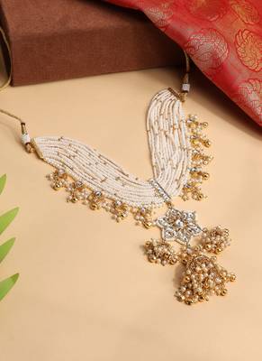 Kundan Pearl Necklace Set with Matching Earrings 2