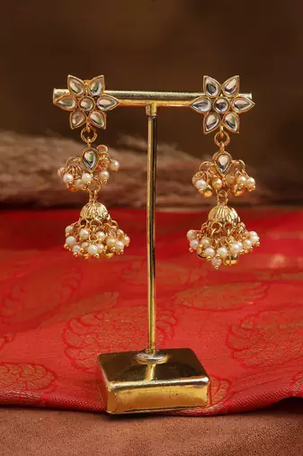 Kundan Pearl Necklace Set with Matching Earrings