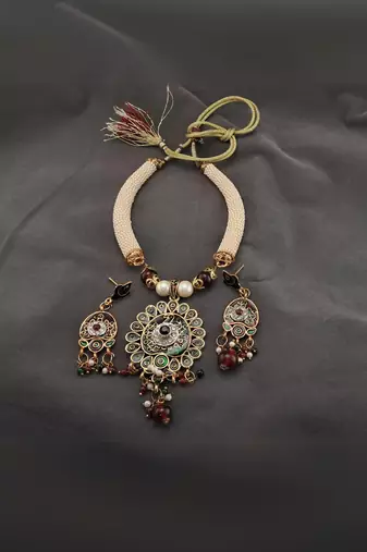 Adjustable size brass multi meenakari pendants set