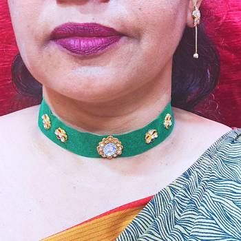 Adjustable size velvet green stone stud  kanthi 2
