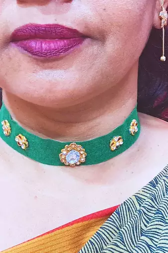 Adjustable size velvet green stone stud  kanthi