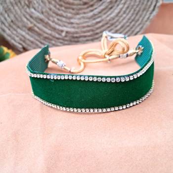Adjustable size velvet green stone stud  kanthi 1