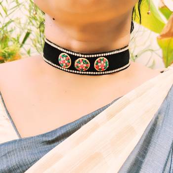 Adjustable size velvet black kunden stud  kanthi 3