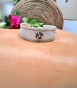 Adjustable size velvet white kunden stud  kanthi