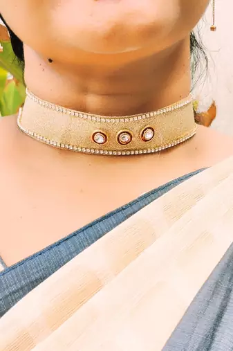 Adjustable size velvet golden kunden stud  kanthi