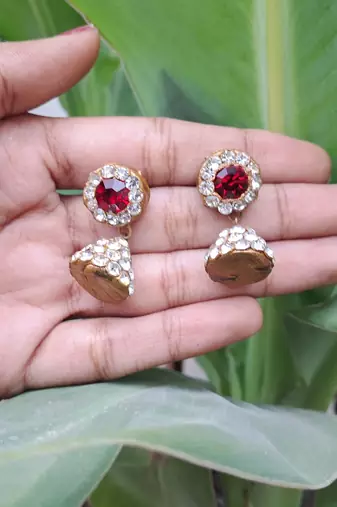 Size 1.5 inch  lakh golden stone stud jhumki