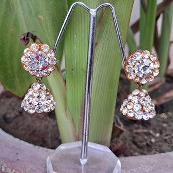 Size 1.5 inch  lakh golden stone stud jhumki 2