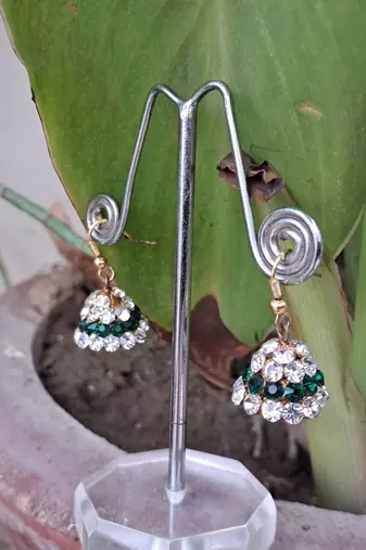Size 1/2 inch  lakh golden stone stud jhumki
