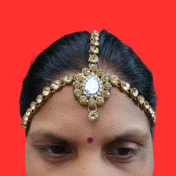 Free size brass golden stone stud matha patti 2
