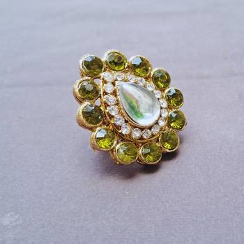 Free size brass mhandi stone stud  ring 1
