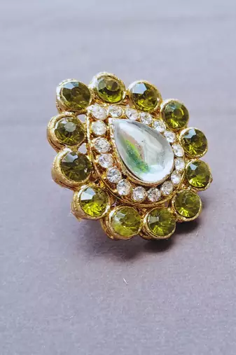 Free size brass mhandi stone stud  ring