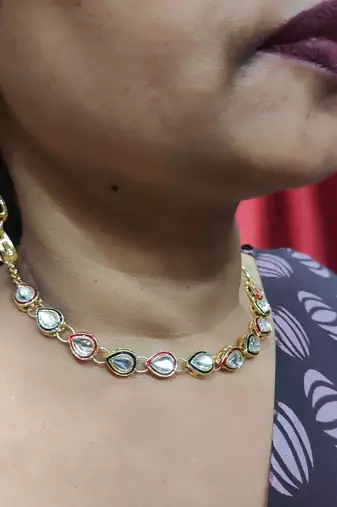 Free size brass golden stone stud necklace