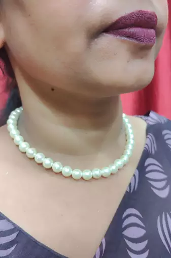 Free size moti golden moti stud necklace