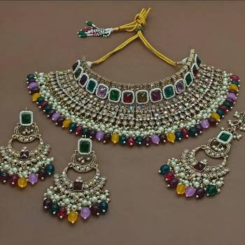 Exquisite pearl and jewel-encrusted bridal jewelry set 1