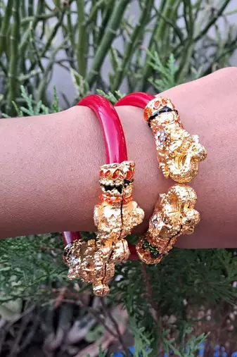 Brass material red plain bangle