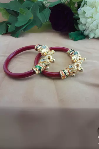 Brass material red plain bangle
