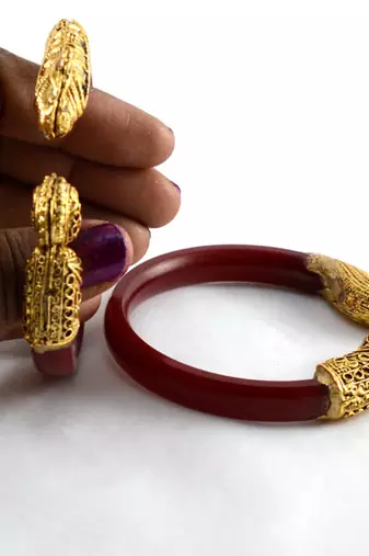 Brass material red plain bangle