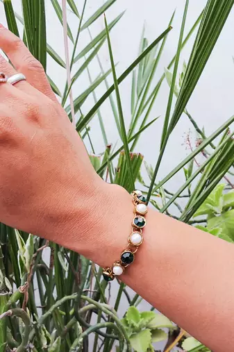 Adjustable size brass golden stone stud  bracelet