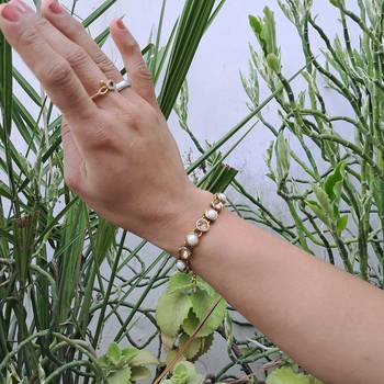 Adjustable size brass golden stone stud  bracelet 1