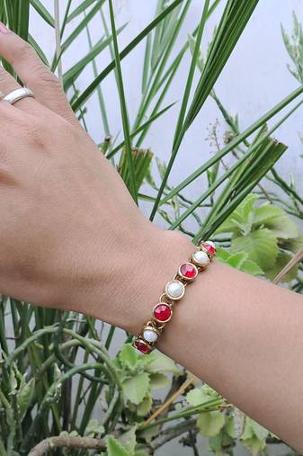 Adjustable size brass golden stone stud  bracelet