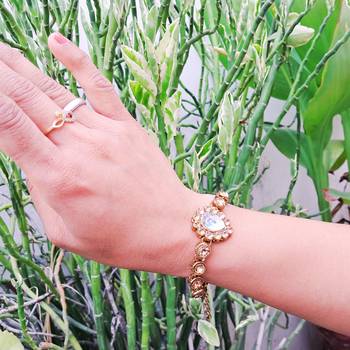 Adjustable size brass golden stone stud  bracelet 1