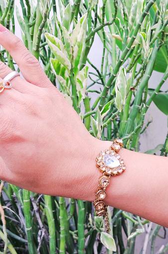 Adjustable size brass golden stone stud  bracelet