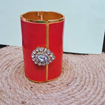 Free size brass drak pich stone stud  bracelet 1