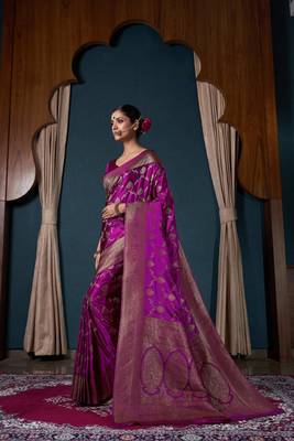 Wine Zari Woven Banarasi Satin Silk Saree 2