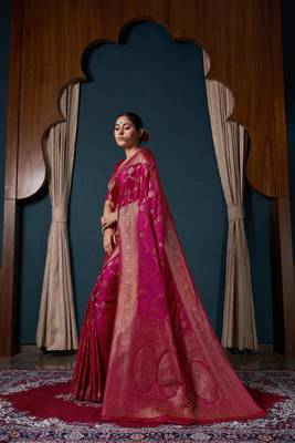 Pink Zari Woven Banarasi Satin Silk Saree 2