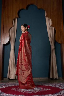 Red Zari Woven Banarasi Satin Silk Saree 3