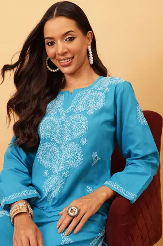 Women'S Hand Embroidered Blue Cotton Lucknowi Chikankari Kurta