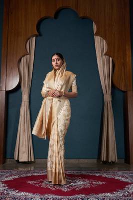 OFF White Zari Woven Banarasi Satin Silk Saree 4
