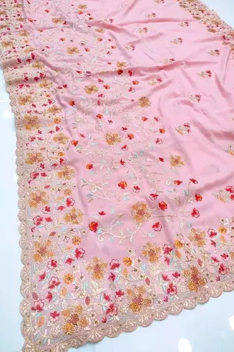 Pink Georgette Saree With Thread Work