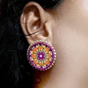 Handcrafted resin stud rs11 3