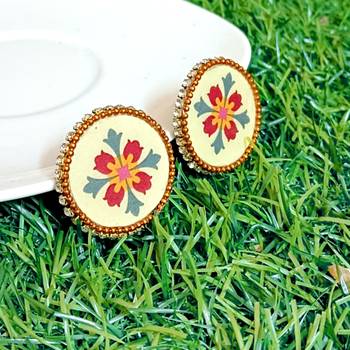 Handcrafted resin stud rs14 1