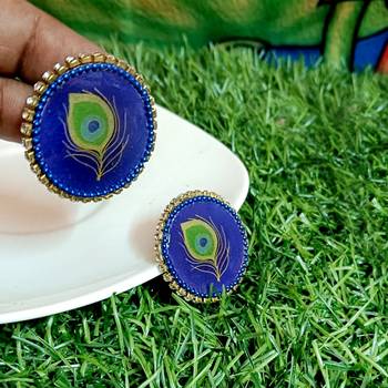 Handcrafted resin stud rs16 2
