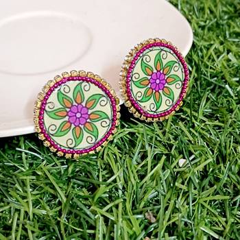 Handcrafted resin stud rs17 1