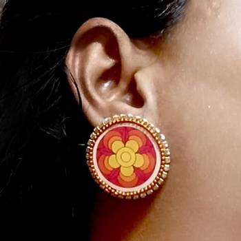 Handcrafted resin stud rs20 3