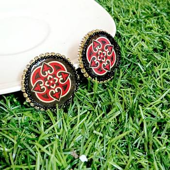 Handcrafted resin stud rs23 1