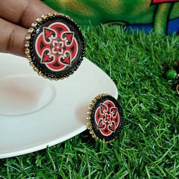 Handcrafted resin stud rs23 2