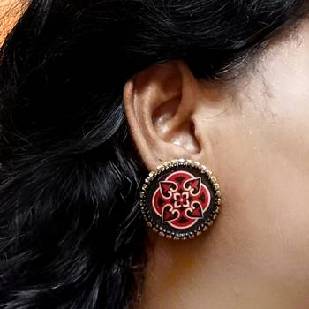 Handcrafted resin stud rs23 3
