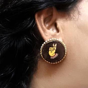 Handcrafted resin stud rs25 3