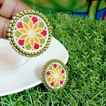 Handcrafted resin stud rs26 2
