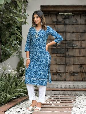 Blue formal looking cotton kurta set for trendy office looks 1