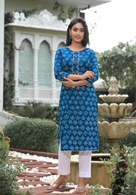 Blue formal looking cotton kurta set for trendy office looks 3